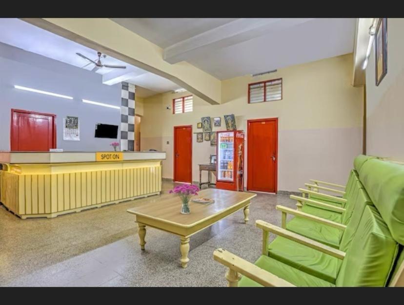 Ss Kkp Tourist Home Thiruvananthapuram Luaran gambar